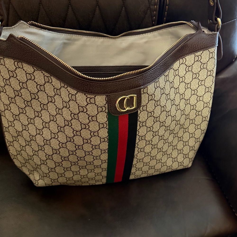 Designer Brown and Green Patterned Shoulder Bag - New - Picture 8 of 9
